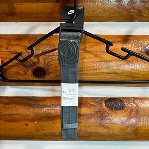 Nike Cut to Fit Gray Belt fits up to 42